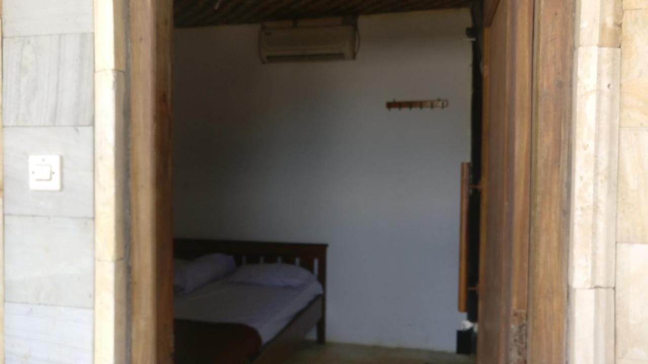 Hotel Kampoeng Drini Brono Dış mekan fotoğraf